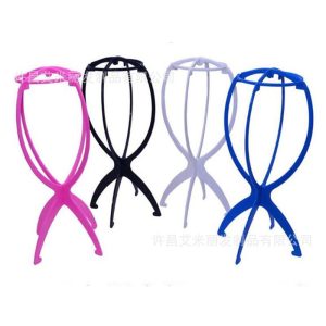 Wig hanger